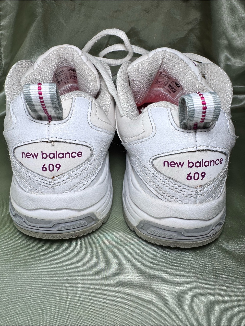 New Balance 609 White Leather Dad Shoes Cross Trainers Size 7 Women’s WX609CS2 - Picture 4 of 8